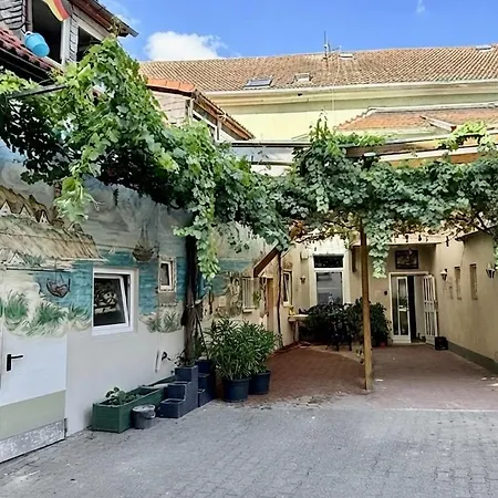 Homestay Rheinzimmer Komfort *